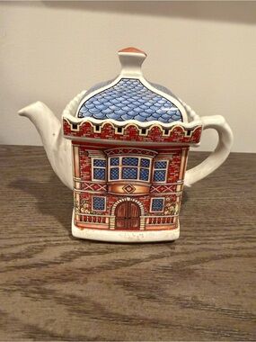 Sadler English Country Houses Teapot Elizabethan House English Porcelain